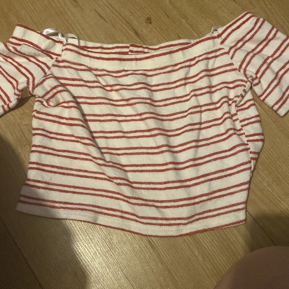 size small off the shoulder red and white striped - Picture 2 of 2